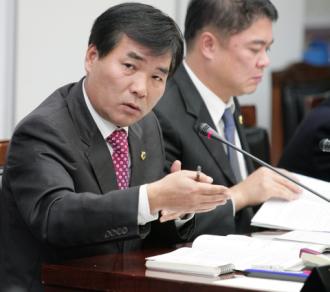 ������ 11�� 10�Ϻ��� 12�� 15 �ϱ��� ���� 2010�� ����ϵ� �����繫���� �� 2011�⵵ ����Ƚɻ翡�� ���ö �ǿ��� ��ī�ο� ������ �ϰ� �ִ�.