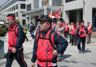 4�� 11�� LH������ġ�� ���� ���ö �ǿ�(���)�� ���������濡 ������ �ִ�.