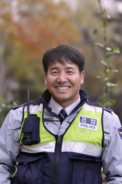 �μ������� �տ��� 