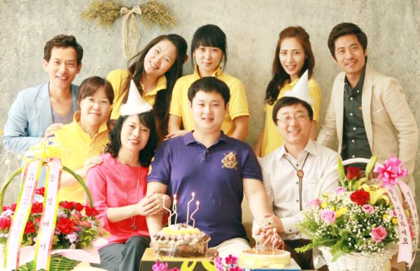 ������ ���� ��ư �������� ������&���̺��� ��Ʃ��� ������. ���� ���ʺ��� �ð�������� �ڼ��� ����, �̿���, ������ �Ŵ���, ���̽�, ���¼� ����, ������ ��ǥ, �����, �ڿ���, �۹��� ��.