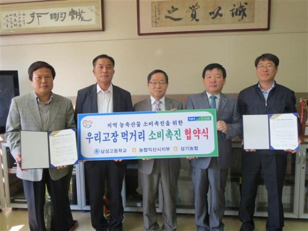 ���ʺ��� ������ �輮�� ��������, ������ ����ȯ ������, ������ �ڿ��� ����, �����ͻ������ ������ �����塤��öȣ ������������. 