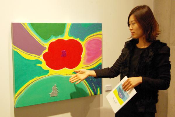 W�̼��� ȫ�ƶ� ť�����Ͱ� ��ǰ�� �����ϰ� �ִ�.