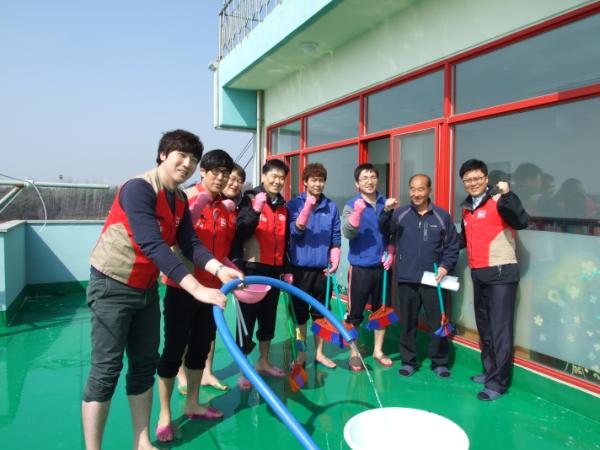 �Ե���Ʈ �ູ�帲 ����ܿ����� û�Ͽ����� ��û�Ҹ� �ϰ� �ִ�.