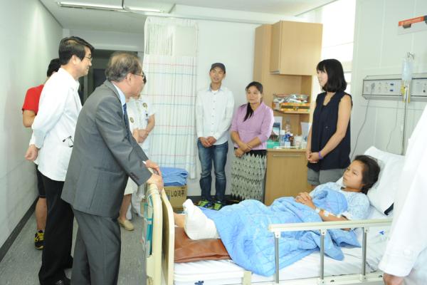 24�� ������ �����뺴�� �����ܰ� ��ȫ�� ���� ������ 3�ð����� ����� �����δ�Ȯ��� �� �����߰������������� ���������� ���� ��� �� 3�ְ� ��������� ���Ѻ� �� 8�� ���� ������� ���ư� �����̴�.