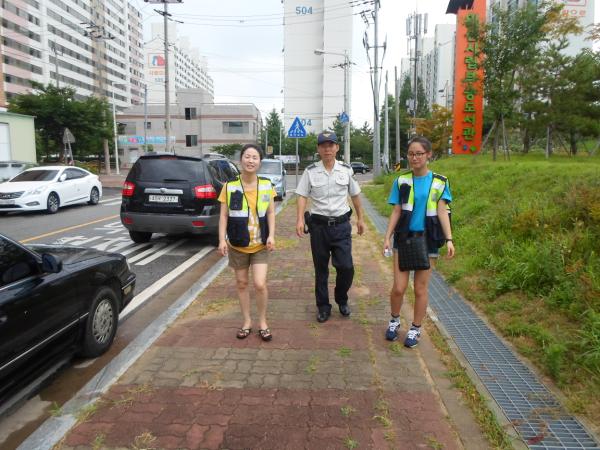 �ͻ������ �μ������밡 ���������� ������ �ִ� û�ҳ�� �кθ� ���� ������� ġ������ü���� �ǽ��ϰ� �ִ�.