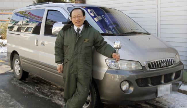 ���� ������ȸ ���ؼ� ��簡 ������ ������ �տ��� �� ��簡 ����� ��� ���ϰ� �ִ�.