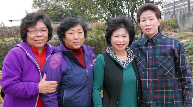 Ȳ��� �������γ�ȸ���. ���ʺ��� ���ϼ�(59���ű�2����), �����(52����渶��), ������(57�����̸� �ű��̸��� ����), �۹̷�(52���ű�1����) ȸ��.