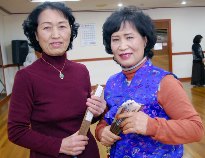 â�ܺ��� �ܿ����� Ȱ�� ���� ����(68������), ������(65) ��.