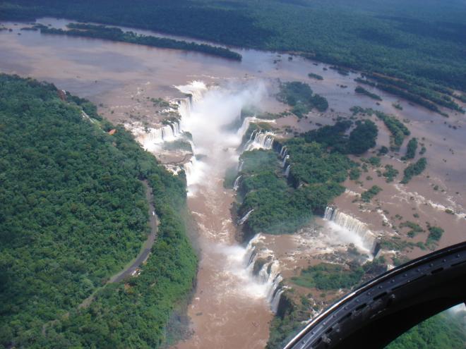 �ϴÿ��� �ٶ� �� �Ǹ��� �񱸸� .