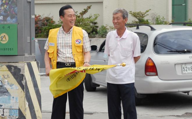 ���Դ� �ǿ�(����)�� 8�� ���� �Ϸ絵 �Ÿ��� �ʰ� ���������� �ϸ鼭 �����ΰ� ��ȭ�� ������