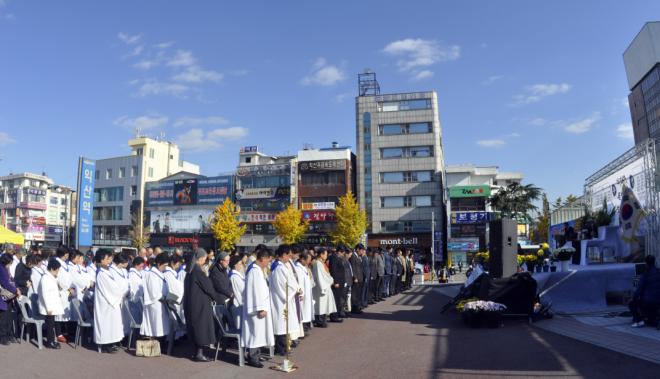 11�� ���� �ͻ꿪 ���忡�� ���� �̸������߻�� ����� �߸�Ŀ� ������ �������� �ù�, ������ü, �ֿ� ��ü ����� ���� ������ �ϰ� �ִ�.