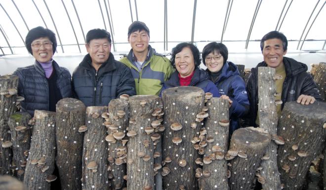 ���ʺ��� �ͻ� ǥ������ ���Ƹ� ��ȫ�� ȸ��, �ż���, ���ؿ�, ������, �̹ο�, ��ȫ�� ��.