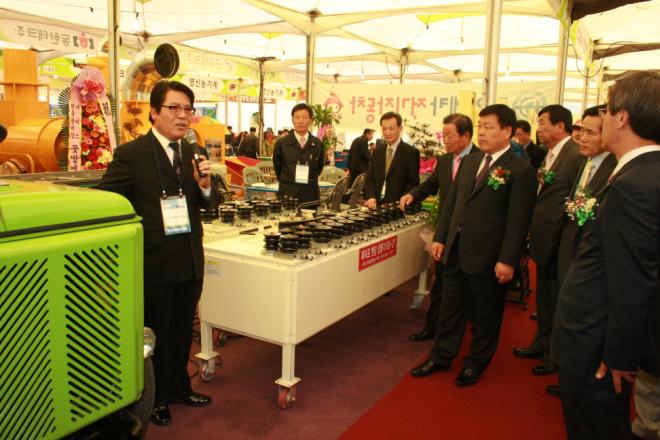 (��)��õ���� ������ ��ǥ�� ���̾�鿡�� ��ǰ�� �����ϰ� �ִ�.