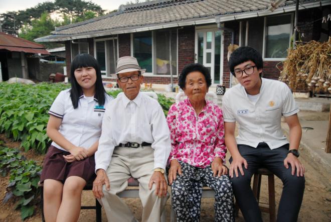 �����Ƶ��� ���� �ճ�, ���ڿ� �Բ�.