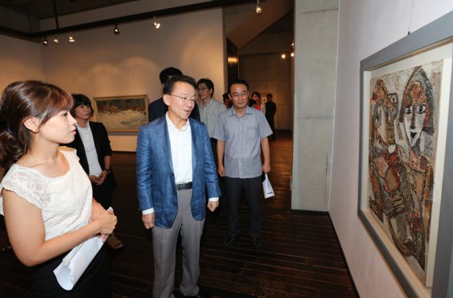 ���� 21�� �ͻ� W�����̼������� ���� �����̼��� Ȱ��ȭ�� ���� ���尣��ȸ�� ������ ����� �����ð� �̼���ǰ�� �����ϰ� �ִ�.