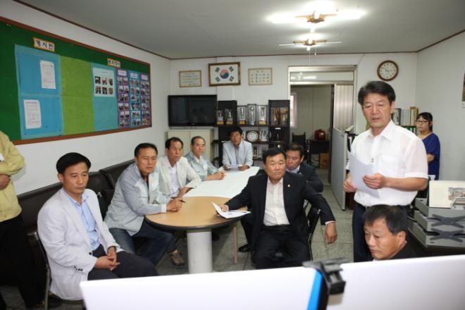 �ͻ����ȸ ����Ǽ�����ȸ�� 4�� ��171ȸ �ӽ�ȸ������ ��� ����Ǽ�����ȸ �ֿ����� �湮�� �ǽ��ߴ�.